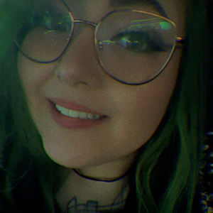 Meet your Posher, Kassandra